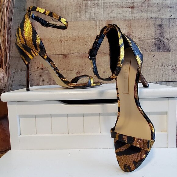 IMAGINE VINCE CAMUTO SATIN SANDAL - Picture 2 of 7